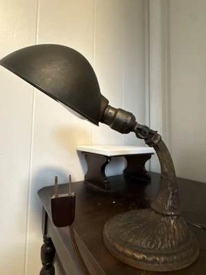 1930’s Vintage Miller Table or Desk Lamp with Ornate Base - Image 1 of 4