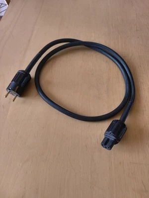 Gigawatt LC2- Mk2 1,5m Cavo Alimentazione Hi-end - image 1 of 4