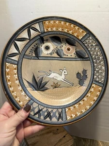"Plato de ciervo flor Tonala pintado a mano arcilla decoración de pared México 12,25"" firmado" - Imagen 1 de 7