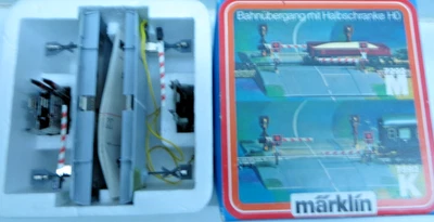 Märklin H0 7292M - Vía Paso Medio Obstáculo con Instrucciones Probado En Ovp - Imagen 1 de 4