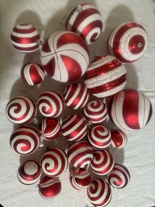 ORNAMENTE unzerbrechlicher Kunststoff rot & weiß Schablone gestreift ANZAHL 24 Sm Medium Lg - Bild 1 von 6