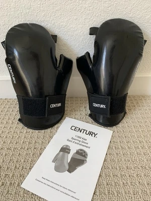Guantes Century Marital Arts Kize Sparring "Golpes" Adulto Talla M/L, Negros Foto 1 de 4