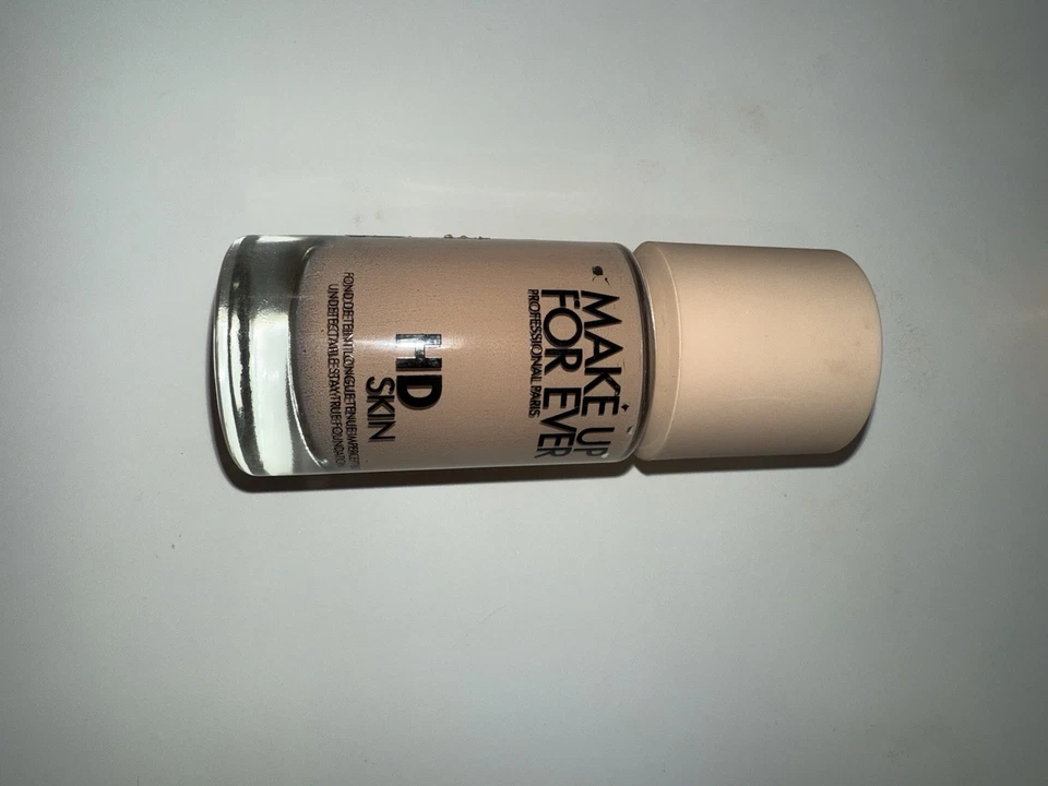 Make Up For Ever HD Skin Waterproof Natural Matte Foundation shade 1R02 - Image 1 of 4