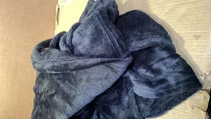 Home Must Haves Ultra Soft Warm Cozy Plush Lightweight Fleece Microfiber Queen - Picture 1 of 4