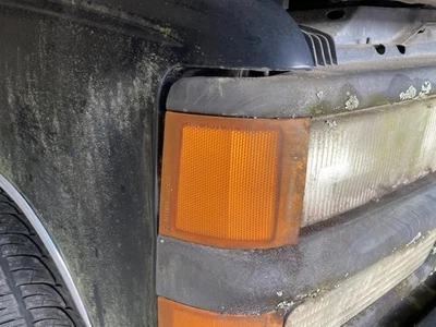 Пассажирский угловой/парковочный фонарь боковой габаритный фонарь подходит для пикапа 94-02 CHEVROLET 3500 1882714 - Изображение 1 из 4