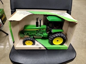 1/16 Ertl Farm Toy John Deere 4955 MFWD Tractor - Picture 1 of 7