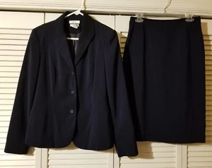 East 5th 2-Piece Size 8 Jacket Skirt Suit Navy Blue Lined Polyester - Picture 1 of 12
