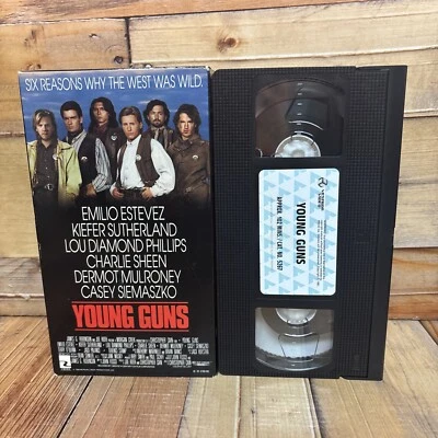 Young Guns VHS VCR Video Tape Used Charlie Sheen Foto 1 de 4