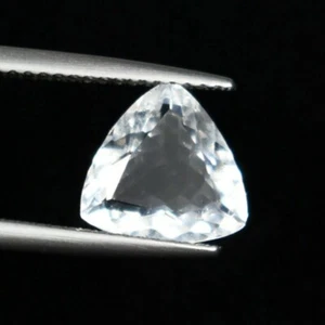 GEMA RARA DE 1,60 quilates bajo luz UV gemas de ópalo de hialita natural trillón ver Vdo YEL - Imagen 1 de 3