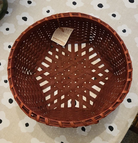Basketville Shaker Collection Cover