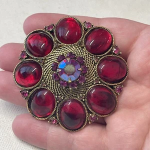 Vintage Red Poured Acrylic Cabochon Domed AB Rhinestone Gold Tone Pin Brooch - Picture 1 of 5