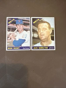 1966 Topps Mets # 262 Jack Hamilton & # 360 Ron Hunt 2 Card Lot - Picture 1 of 2