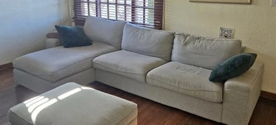 Sofá completo IKEA Tibbleby beige/gris con chaise y fundas otomanas solamente Foto 1 de 4