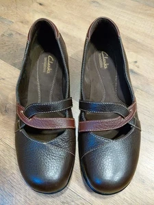Neue Clarks Bendables 8,5 Sixty Cruise kreuz und quer braune Mary Jane Ballerinas - Bild 1 von 8