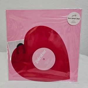 Laufey Valentine Heart Shaped 7" Vinyl Limited Edition NUMBERED 1675/5000 NEW - Picture 1 of 4