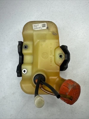 OEM Echo SRM-2620 PE-2620 Recortadora Tanque de Combustible Tanque de Gas con Protector y Tapa Foto 1 de 4