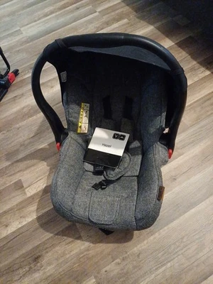 ABC Design Hazel Babyschale mit Isofix Basisstation - Bild 1 von 2