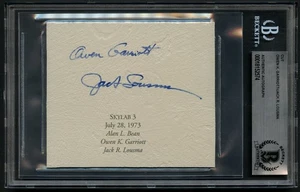 Owen Garriott & Jack Lousma signed Autogramm 3,5x4 Cut American Astronauts BAS - Bild 1 von 1