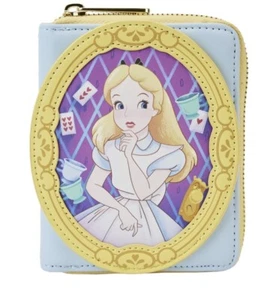 Portafoglio Loungefly Disney Alice nel Paese delle Meraviglie Cameo NUOVO ESCLUSIVO HTF - Foto 1 di 8