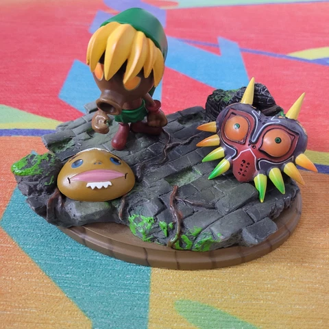 RARE VINTAGE EPOCH 2001 Legend of Zelda Majoras Mask Deku Link Figure Cover