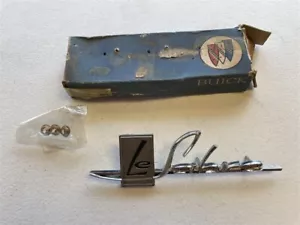 1961 Buick LeSabre RH Fender Emblem In Original Box! - Picture 1 of 5