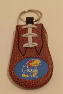 Kansas Jayhawks klassischer Leder Football Schlüsselanhänger neu NCAA Schlüsselanhänger Schmuck - Bild 1 von 7