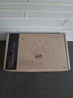 Pampered Chef Decorator Bottle Set #1585 Cake & Cookie Decorating NIB - Image 1 of 3