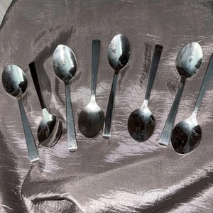 Vintage HEPP 18-10-020 Silver plate 8 Spoons 5&3/8”Dessert Spoons. Blunt Handle - Picture 1 of 5