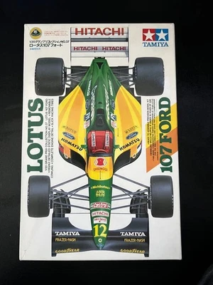 T.amiya 1/20 Lotus 107 Ford Formula 1 Grand Prix Collection No.37 Model Kit - Image 1 of 2