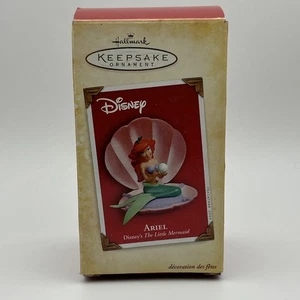Hallmark Andenken Ornament Disney Die kleine Meerjungfrau "Ariel" in Klappmuschel 2004 - Bild 1 von 2