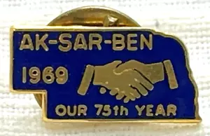 1969 Vintage Aksarben Ak-Sar-Ben Membership Lapel Pin Omaha Nebraska NE - Picture 1 of 2