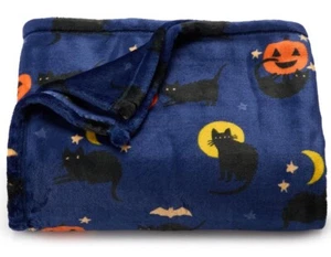 HALLOWEEN Black CATS Dark Blue Oversized 5x6 ft THROW BLANKET The Big One New! - Picture 1 of 2