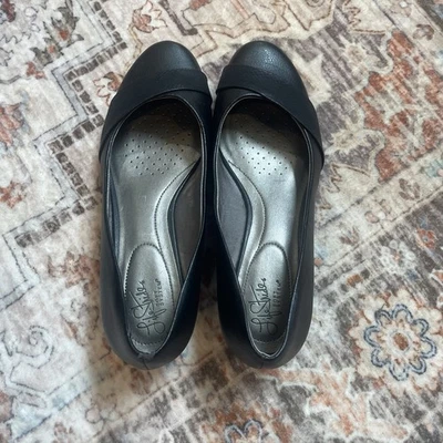 Zapatos Life Stride Soft System negros talla 10 con tacón de una pulgada Foto 1 de 4