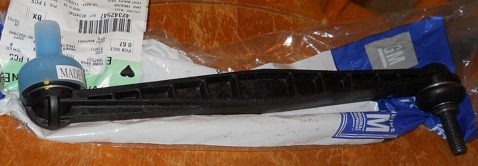 Eslabón de barra estabilizadora delantera Chevrolet Sonic 2012-20 NOS Foto 1 de 1