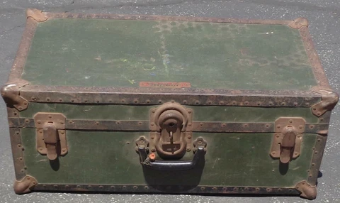 Antique Samson Foot Locker - USABLE - NEEDS TLC - COLLECTIBLE ANTIQUE TRUNK Cover