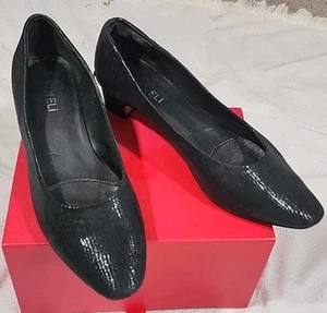 Vaneli Women's Vintage Black Pumps Shoes. 8.5 - Picture 1 of 12