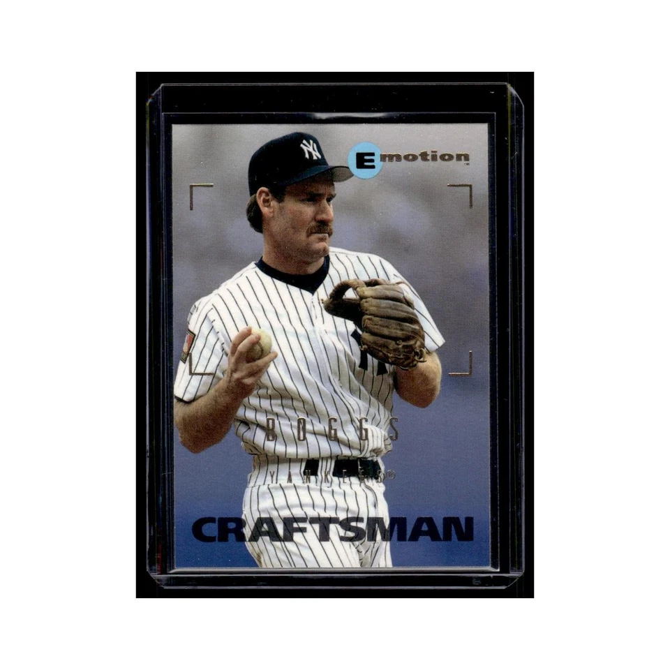 Tarjeta de béisbol Wade Boggs 1995 Skybox Emotion #59 New York Yankees casi nueva Foto 1 de 3