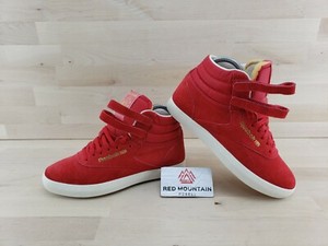 red high top reebok classics