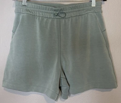 Lululemon Women’s Drawstring With Toggle Short Size 8 - Image 1 of 4