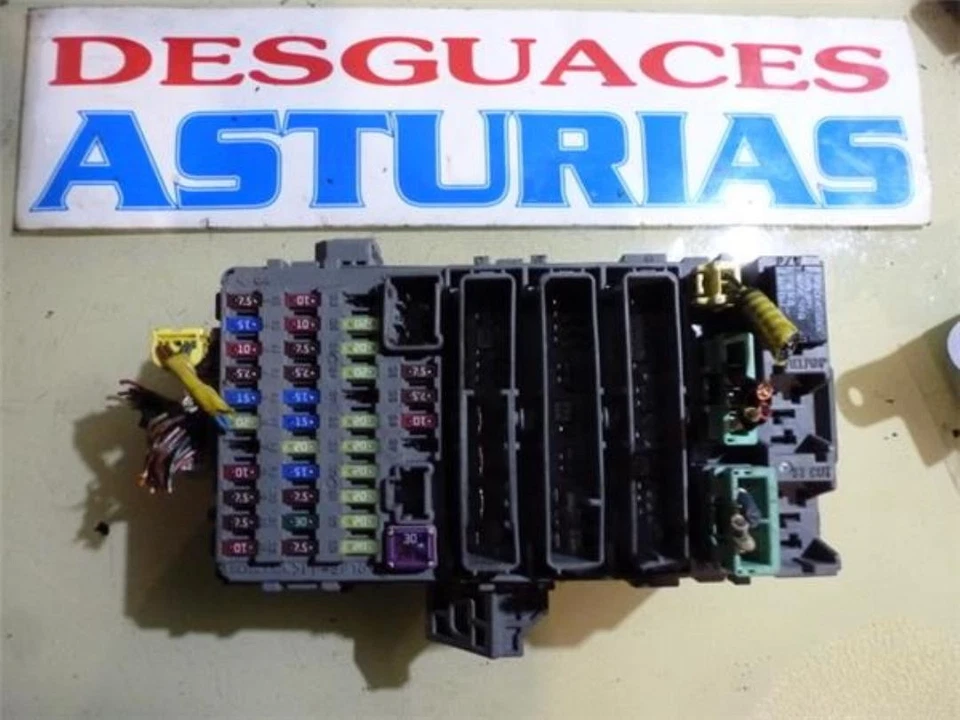 SWAG620 Caja Reles/Fusibles para HONDA CR-V (RE) Comfort 2007 15929 - Imagen 1 de 1