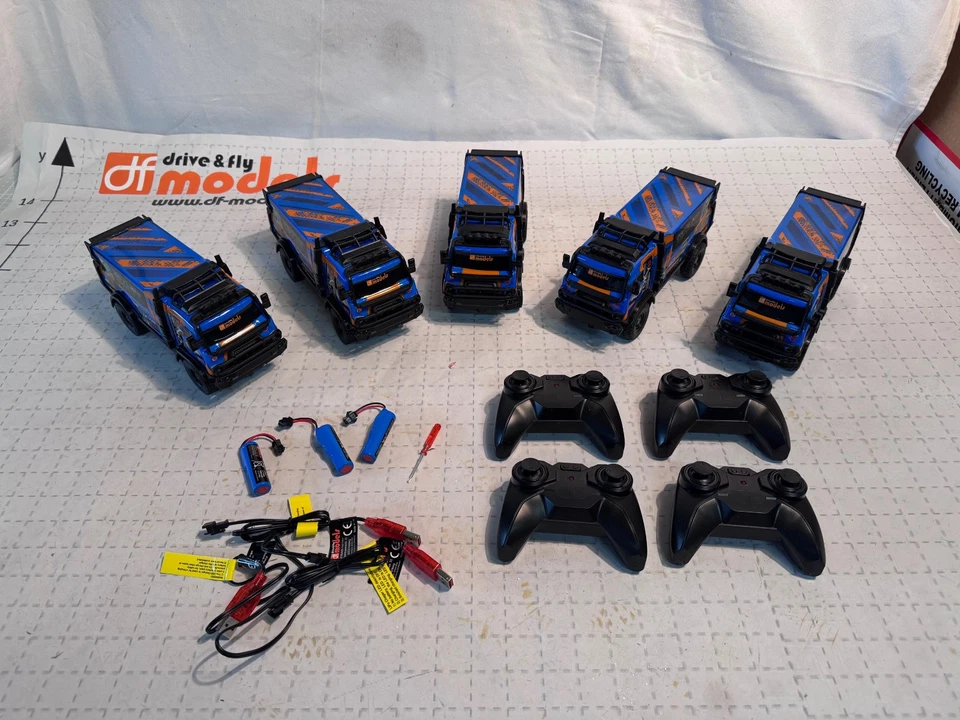 Mountain Truck Rally Van 1:18 RTR No. 3139 DF Models für Bastler ungeprüft 5 Stk - Bild 1 von 4