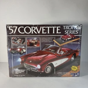 57 Corvette Trophy Serie 1/16 Plastik Modellbausatz - versiegelt - Bild 1 von 9