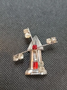 Vintage 1940s Jay Kel Sterling Silver Rhinestone The Magic Mill Windmill Brooch - Picture 1 of 7