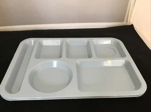 JUEGO DE 2 bandejas separadoras de comida para artículos para el hogar Tucker #0146-1 con 6 compartimentos - Imagen 1 de 4