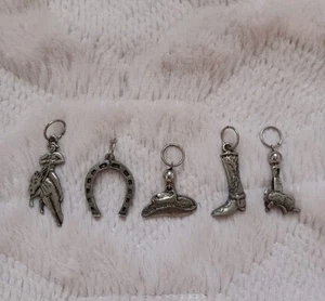 Lot Of 5 Vintage Silver Tone Charms Pendants Western Cowgirl Cowboy Country - Picture 1 of 6