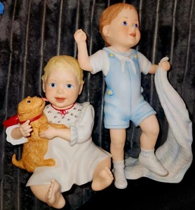 LENOX PORCELAI 2 Pc BABY BABY'S FIRST Christmas* FIRST STEPS BABY BOOK COLL - Picture 1 of 10
