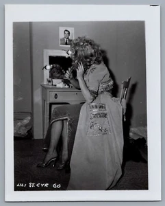 Original Irving Klaw Photo 4"x5" Lili St. Cyr Lingerie #60 Erotica Legs Hair - Picture 1 of 1