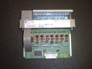Allen-Bradley SLC 500 1746-OB16 AUSGANGSMODUL SER D - Bild 1 von 1