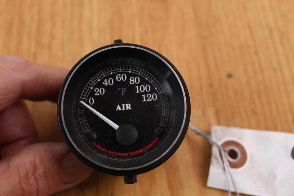 Harley Davidson 2006 FLHTCUI Ultra Classic Electra Glide medidor de temperatura del aire Foto 1 de 4