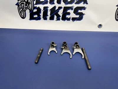 Horquillas de cambio Yamaha IT125 IT 125 1980  Foto 1 de 4